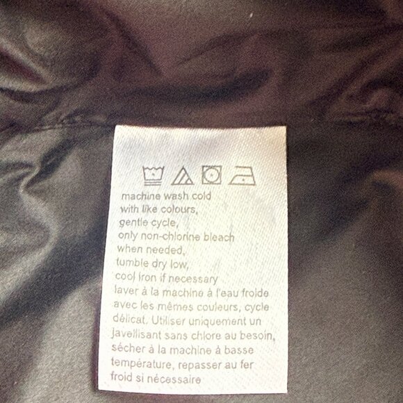 PACIBE Puffer Vest Womens M Black Quilted Sleeveless Polyester Zip Front Warm - Picture 7 of 7